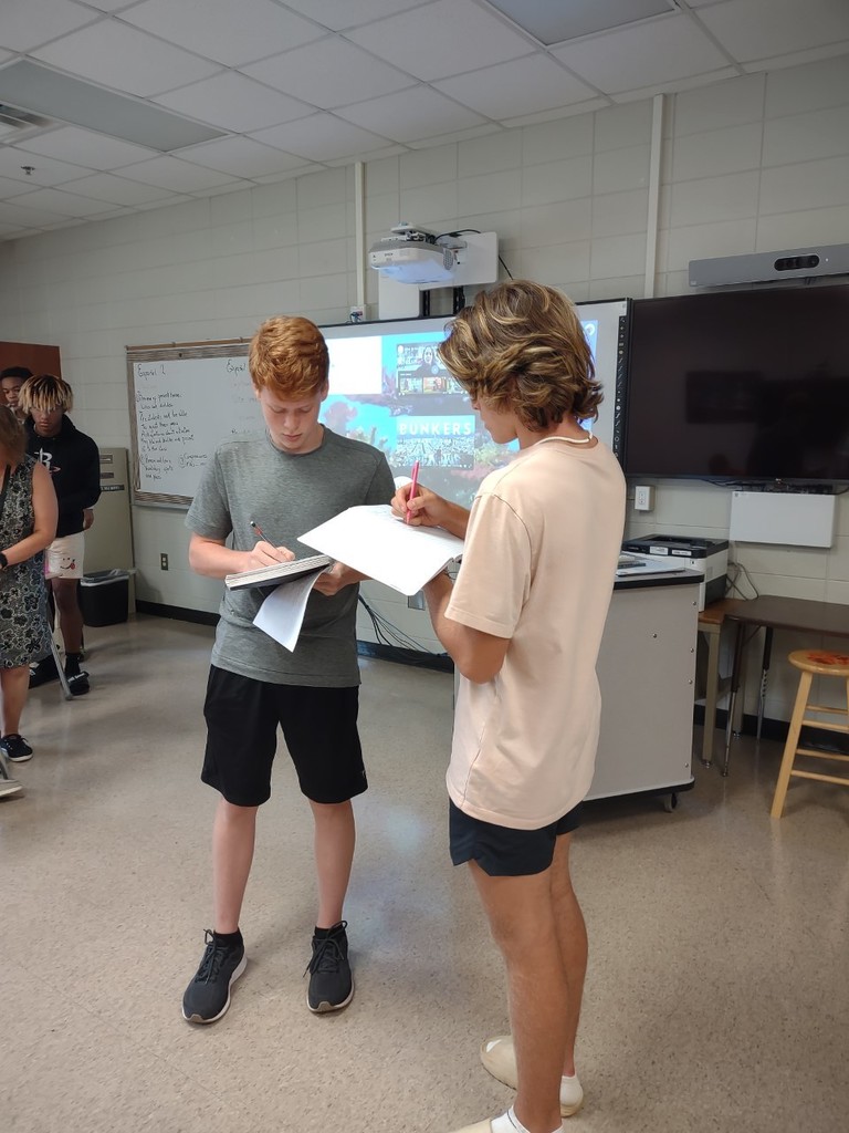 Motivation Monday: Liberty High School teachers started this week out strong!  Ms. Williams used chunking to engage her students in Algebra 2 with individual work, buddy checking, and whole class modeling. Mrs. Ortega had her Spanish 2 class working in teams to practice asking and answering questions after an energetic whole class discussion. Let's hear it for high expectations! 