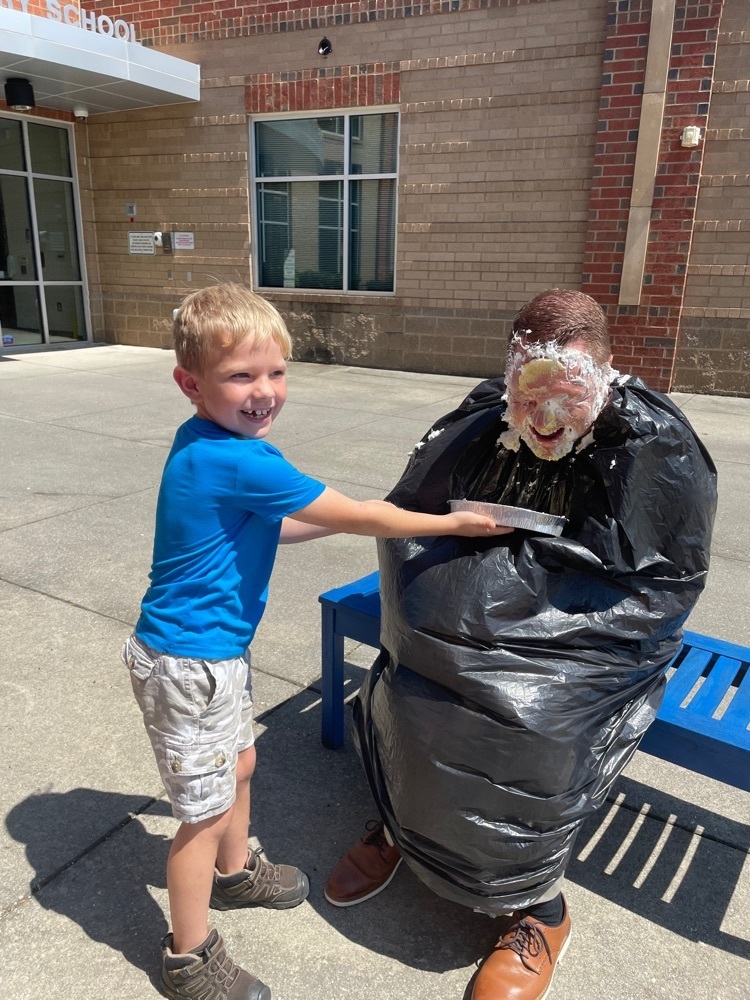 Today Mrs. Tegen and Keever’s class enjoyed getting to pie Mr. Chapman in the face as they met one of their Boosterthon goals. #dacusvillegrow 
