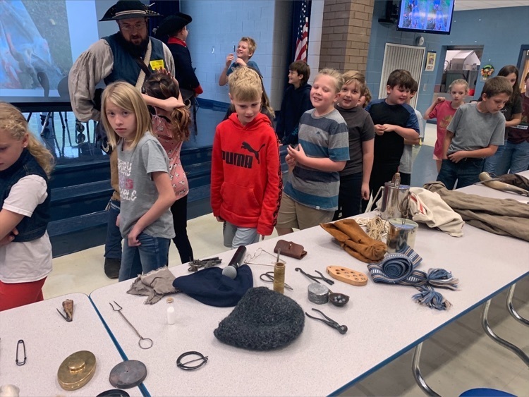 On Monday 4th grade students had a guest speaker, Mr. Walden, come to speak to them about the Revolutionary War and show them what things looked like in that time period. 